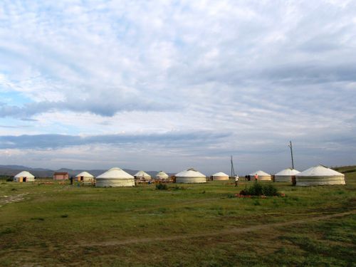 Араттар көдээ туризм адырында ачы-дуза чедирер эргени алган