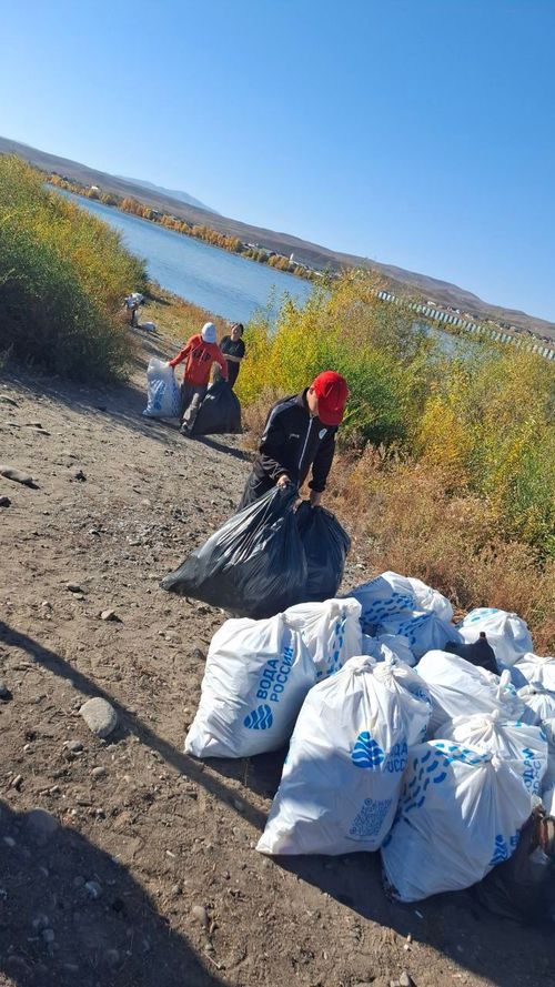 День Енисея в Туве отметили экологической акцией
