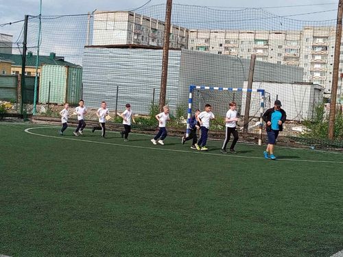 Сотрудники Минтруда провели мастер-класс по футболу для воспитанников подведомственных учреждений