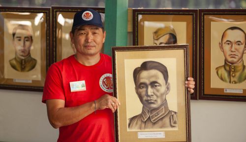 Радомир Балган: героев войны я начал рисовать с детства