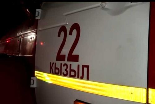 В Туве из-за пожара в двухэтажном доме эвакуировали людей