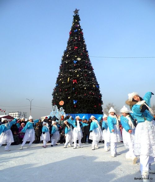 Открытие главной елки Кызыла запланировано на 25 декабря