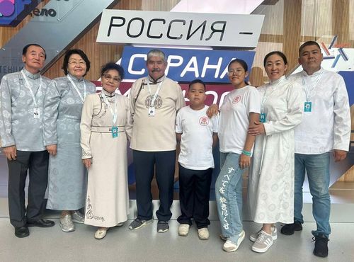 Мөңгүн баштыг өгбелерге мөгейиг