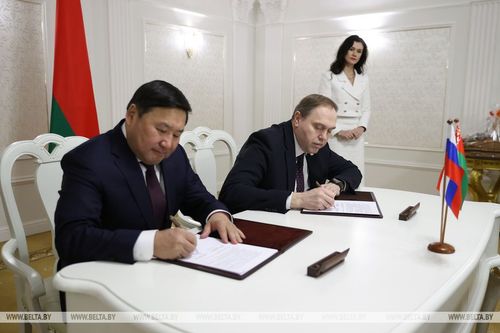 Сельское хозяйство, индустрия, туризм: Гродненская область и Республика Тыва подписали протокол о сотрудничестве