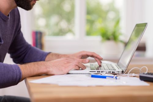 За услугами в Пенсионный фонд можно обратиться дистанционно