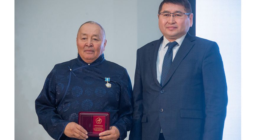 Чылыг болгаш чырык — чуртталганың кол үндезини