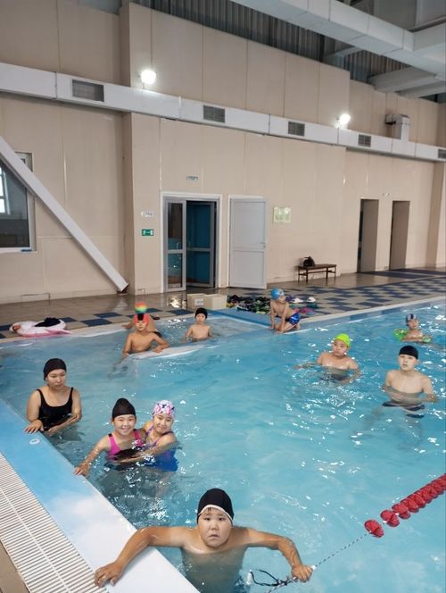 Дети участников СВО получили бесплатное купание в бассейне «Лазурный» в Ак-Довураке