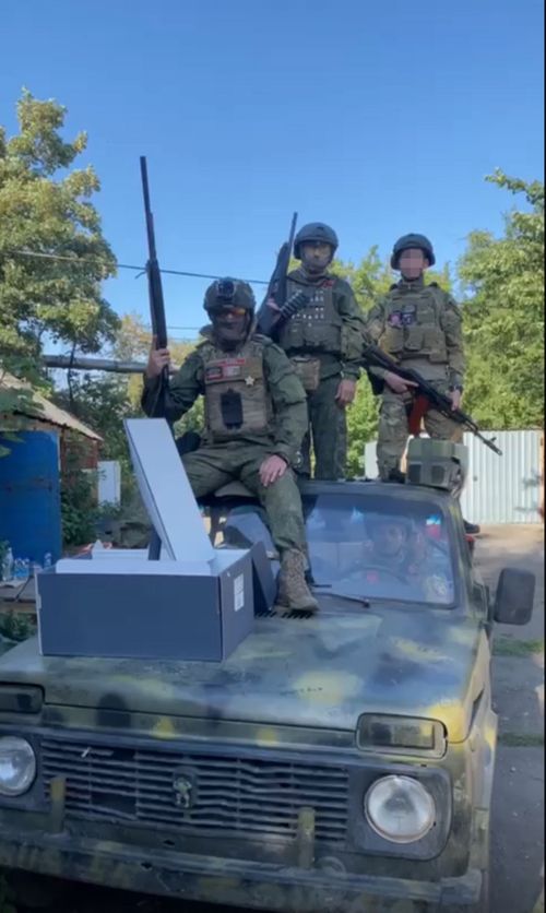 Филиал Роскадастра по Туве активно помогает военным