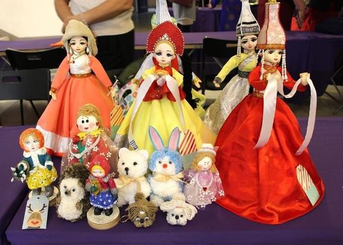 В Кызыле состоялась выставка уникальных кукол ручной работы