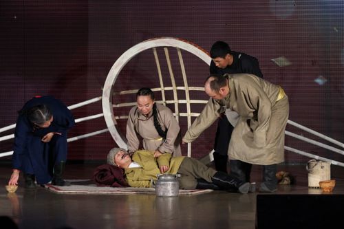 Дээди шаңналды Мерген-Херел Монгуш аттыг культура бажыңы чаалап алган