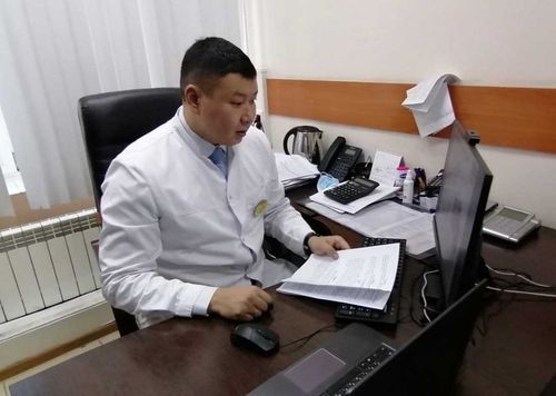 Айдын Серен-оол рассказал о главных успехах Ресбольницы № 1 в 2021 году