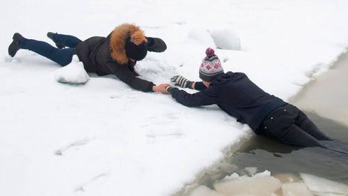 Тонкий лед и его опасности. Расскажем главное
