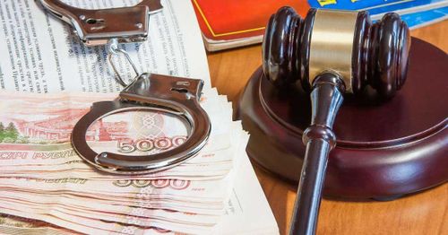Руководитель коммерческой организации предстанет перед судом за хищение более 1 млн рублей