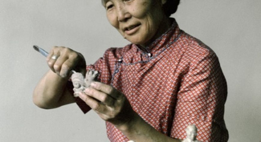 Сегодня исполняется 100 лет со дня рождения известной камнерезчицы Раисы Аракчаа