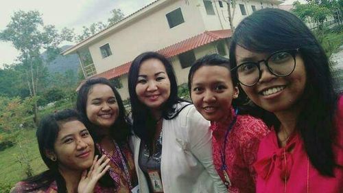 «Не время умирать». Как медитация помогает людям бороться против стресса?