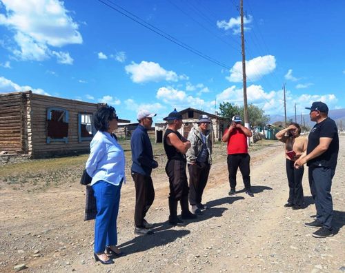 Үр үеде шиитпирлеттинмейн турар айтырыгларны чугаалашкан