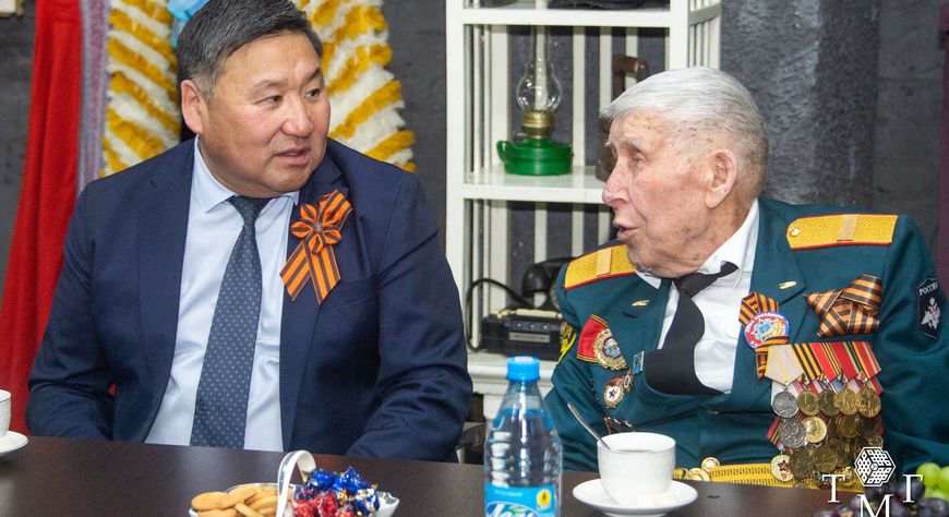 Глава Тувы встретился с ветеранами Великой Отечественной войны
