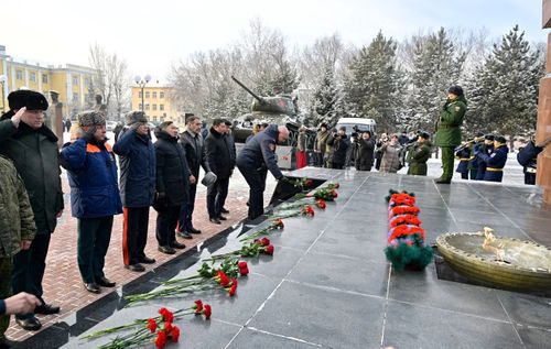 Маадырларга мөгейиг – салгалдарны каттыштырар, чоннуң хей-аъдын быжыглаар күш