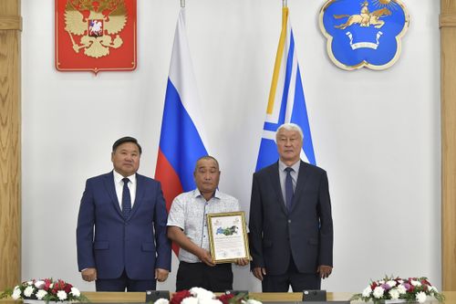 Владислав Ховалыг: Вклад шахтеров в развитие Тувы и России неоценим