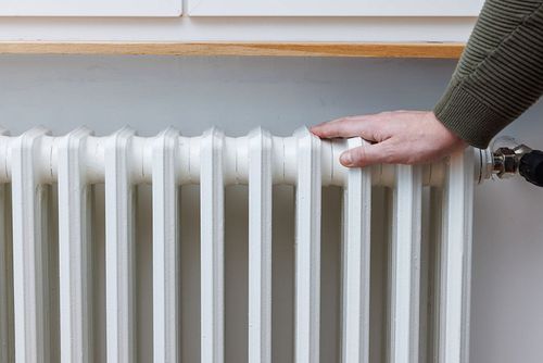 В Туве работает горячая линия по вопросам подачи отопления в многоквартирных домах