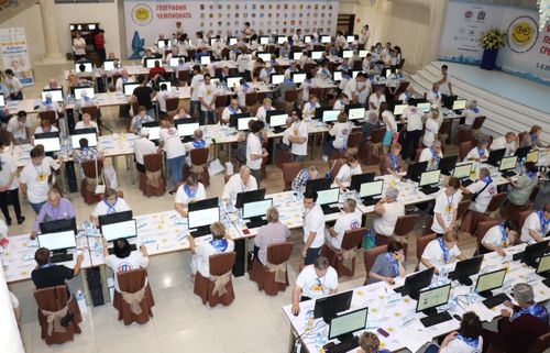 В бой идут кибер-пенсионеры. Тува - финалист компьютерного многоборья