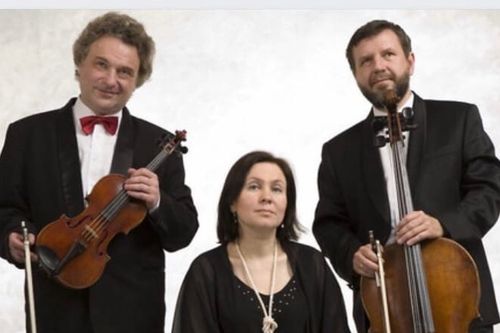 В Туву прибыли солисты и мастера творческой мастерской Леонида Лундстрема