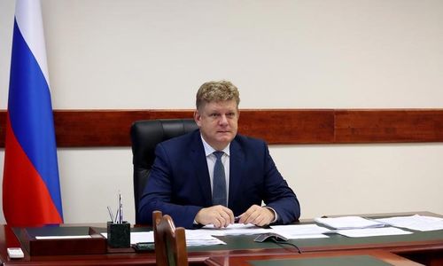 Строительство и ремонт социальных объектов в Хакасии полпред обсудил с жителями республики в ходе личного приёма граждан