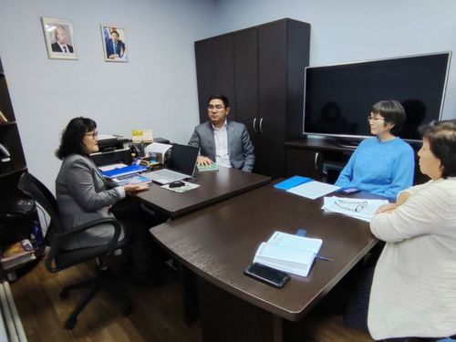 Депутат-биле ажыктыг ужуражылга