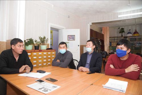 Ночь, улица, дома без света. Кто отключает свет в Хову-Аксы?