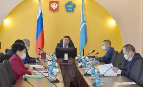 В доме правительства Тувы откроют Call-центр по номеру 122 по вопросам COVID-19