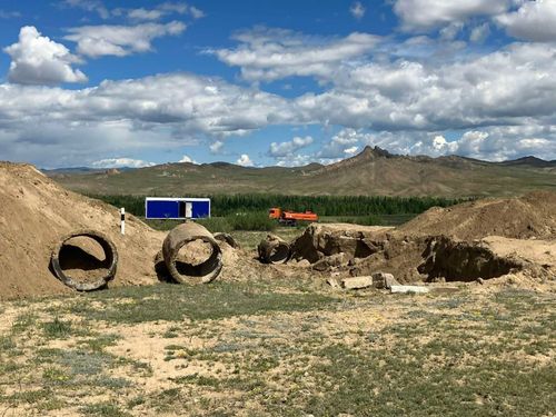 В Эрзинском районе приступили к ремонту подъездной дороги к селу Нарын