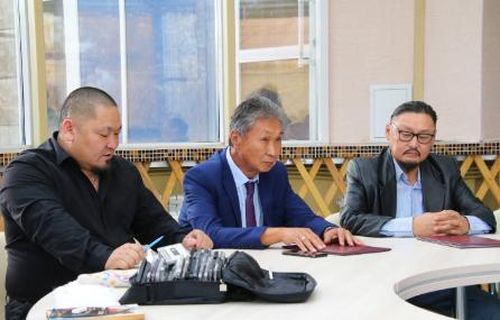 В Туве стартует проект по возрождению древнего сказительского искусства