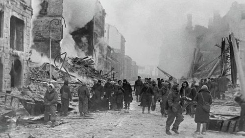 Сегодня - День полного освобождения Ленинграда от фашистской блокады