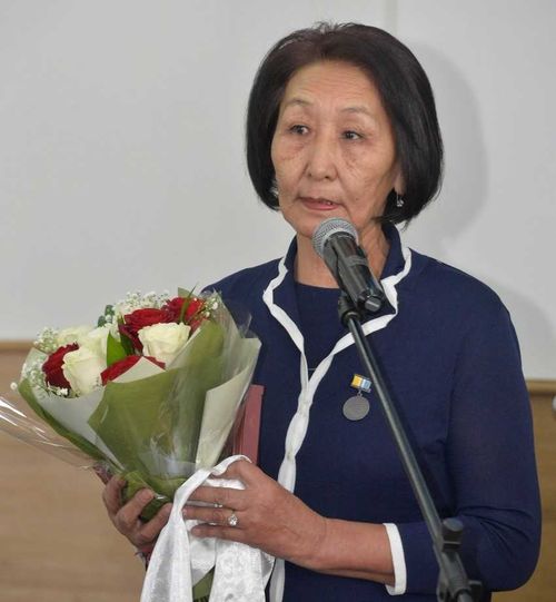 К 100-летию ТНР. Книга и история – неразделимы! Работа над каталогом книг к юбилею.