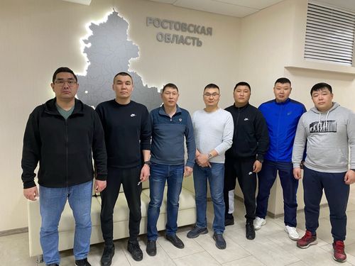 Айдын Сарыглар: «Пересекаем границу, друзья, впереди  Луганск»