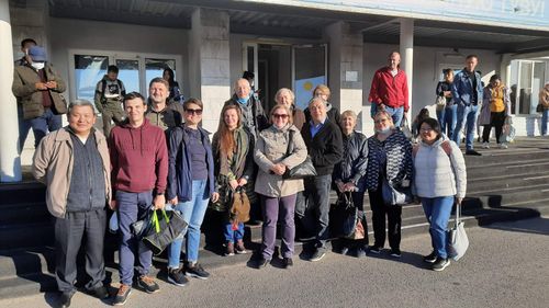 В КЫЗЫЛ ПРИБЫЛА ПЕРВАЯ ГРУППА УЧЕНЫХ ИЗ МОСКВЫ