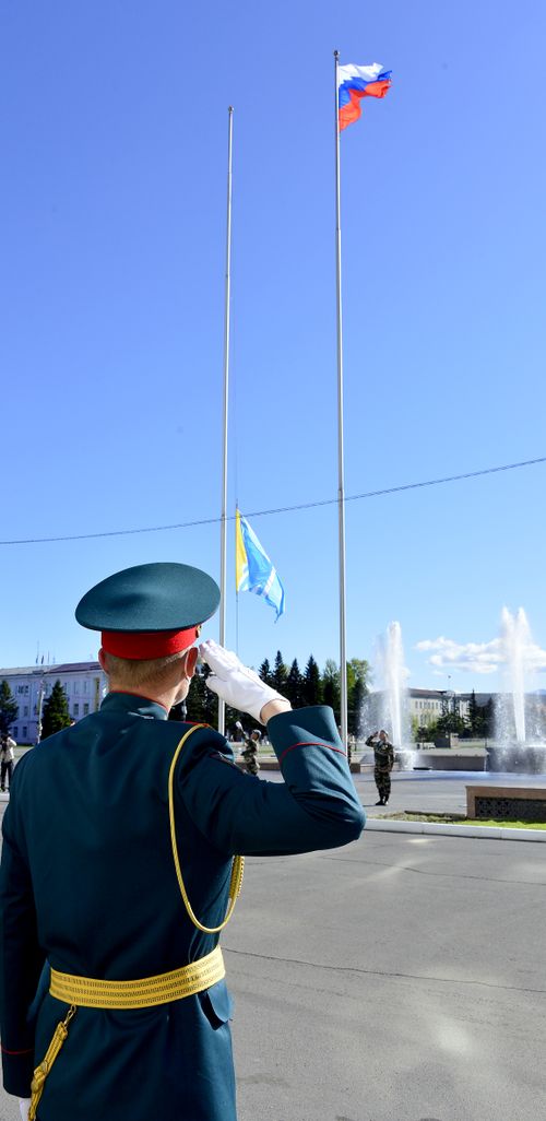 Празднование Дня Победы в Туве началось с подъема флагов