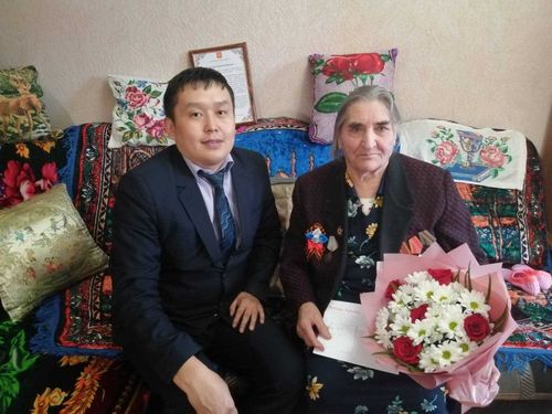 Долгожители. К 100-летию ТНР