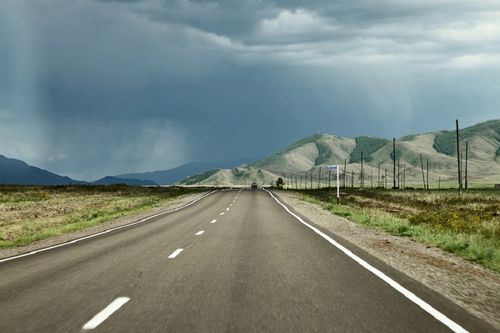 Владислав Ховалыг поздравил работников дорожного хозяйства с профессиональным праздником