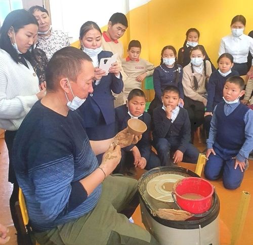 Беш социал төлевилел Президентиниң грантылар фондузундан деткимчени алыр