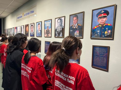 В Туве продолжается месячник патриотизма