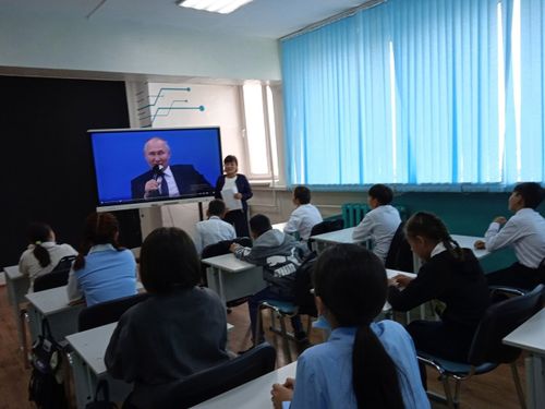 В школах Тувы прошли первые «Разговоры о важном»