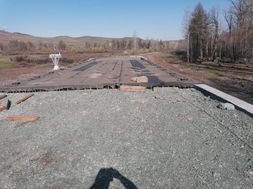 В Барун-Хемчикском районе продолжается ремонт моста через реку Большой Аянгаты