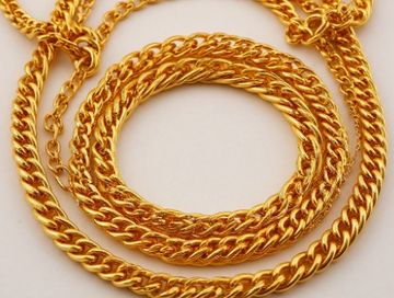 В Кызыле возлюбленный похитил у женщины золотые украшения почти на 200 тысяч рублей