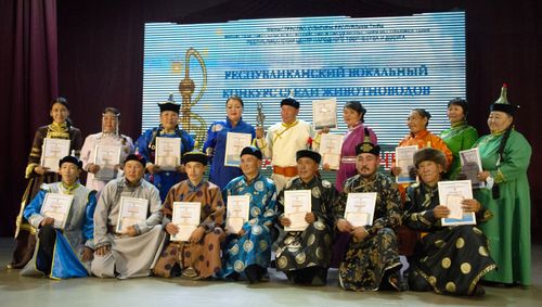 АЯН ЫРЛЫГ АЖЫЛ-ИШЧИ МАЛЧЫННАР