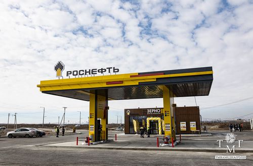 “Роснефть” Тывада баштайгы автозаправка комплекизин ажыткан