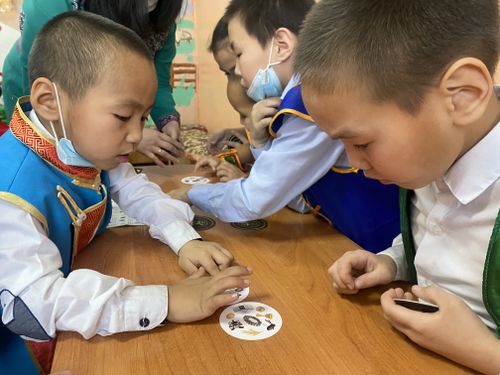 Активисты ОНФ в Туве провели мастер-классы по национальным играм для детей из трудных семей