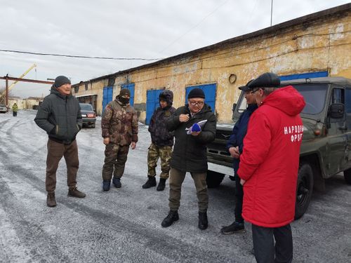 Еще два автомобиля из Тувы по адресной заявке бойцов СВО отправились в зону специальной военной операции