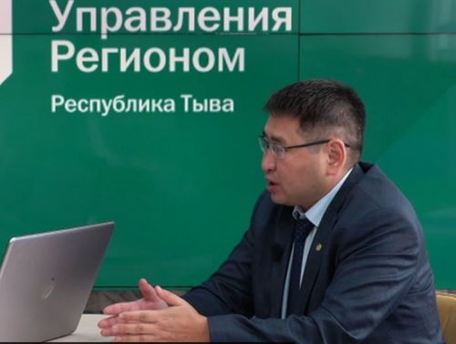 Эдуард Куулар: «Определен подрядчик для строительства двух автозаправок Роснефти в Туве»