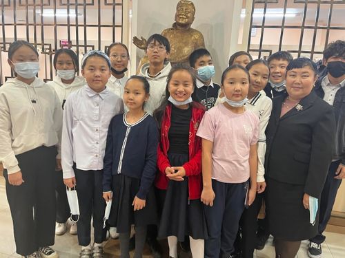 Ажылынга чүрээнден бердинген